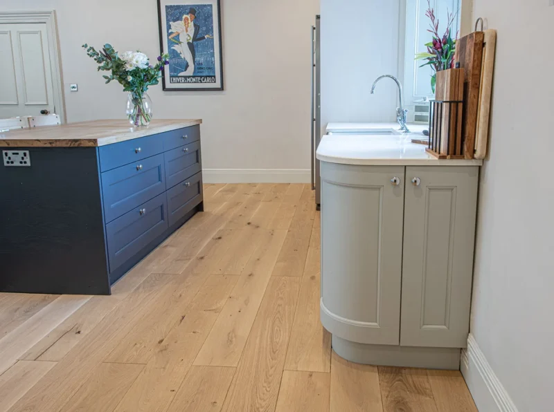 190 Brushed & Invisible Oiled - KnightsBridge - Image 2