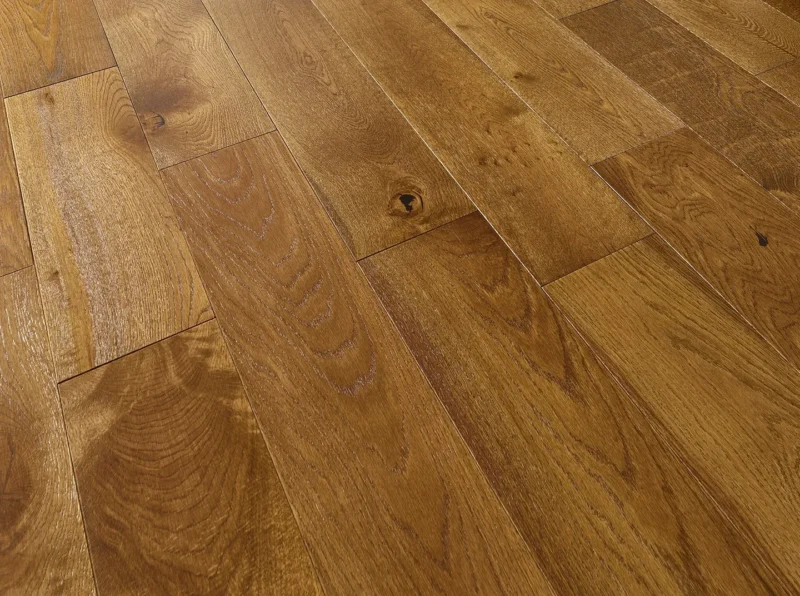 190 Golden Brushed & Lacquered - Richmond