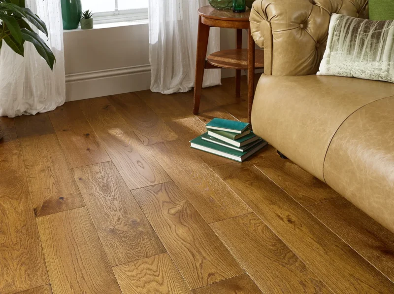 190 Golden Brushed & Lacquered - Richmond - Image 3